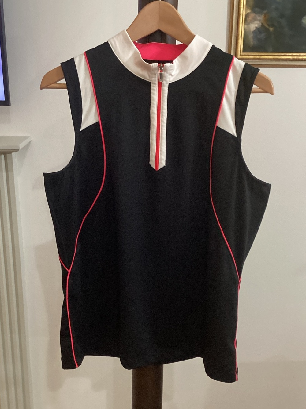 Tail Black Athletic Top with Coral Accent women’s Size Large